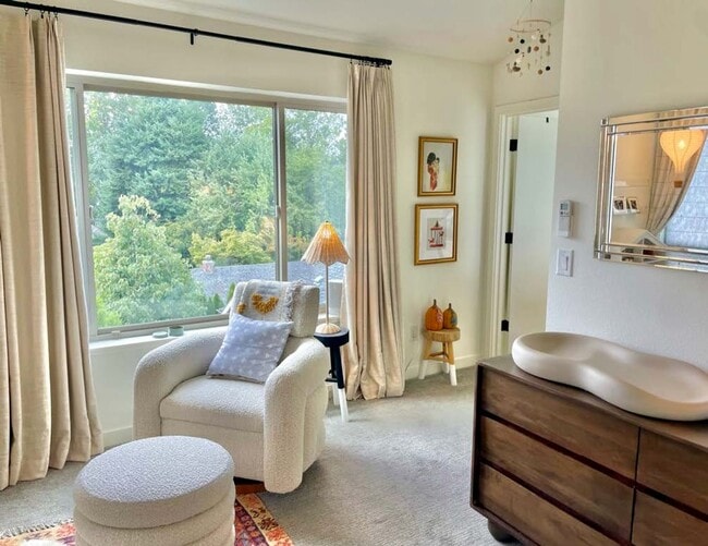 Building Photo - 1130 SE Tenino St