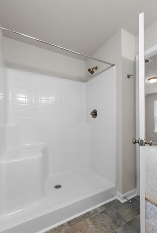 Building Photo - 1001 Hillpoint Rd