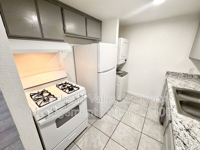 Building Photo - 12800 Quinta Way