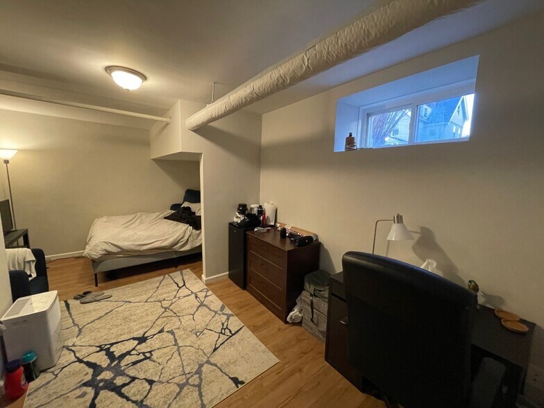 Building Photo - 12 Farrington Ave