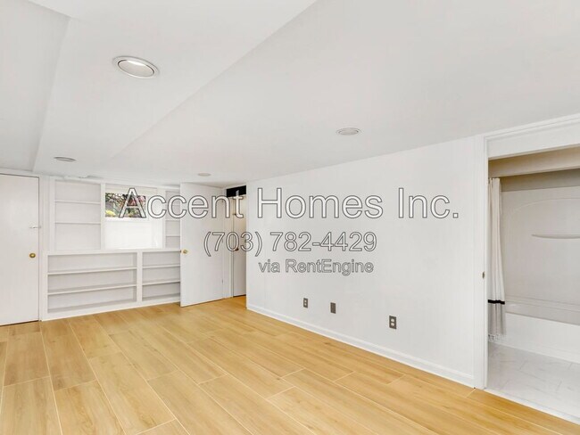 Building Photo - 4723 16th St N