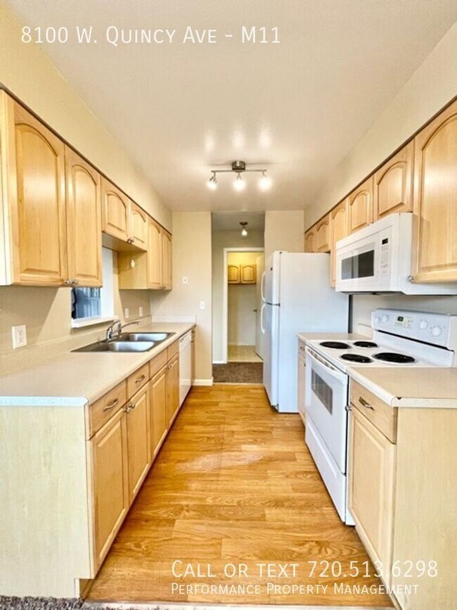 Building Photo - 8100 W Quincy Ave