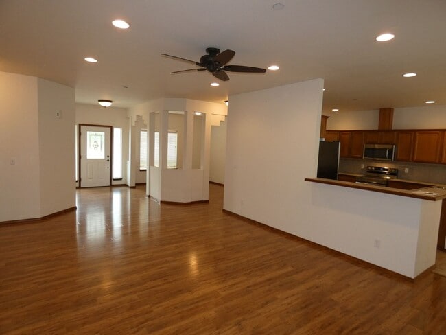 Building Photo - Rolling HIlls Court Rambler