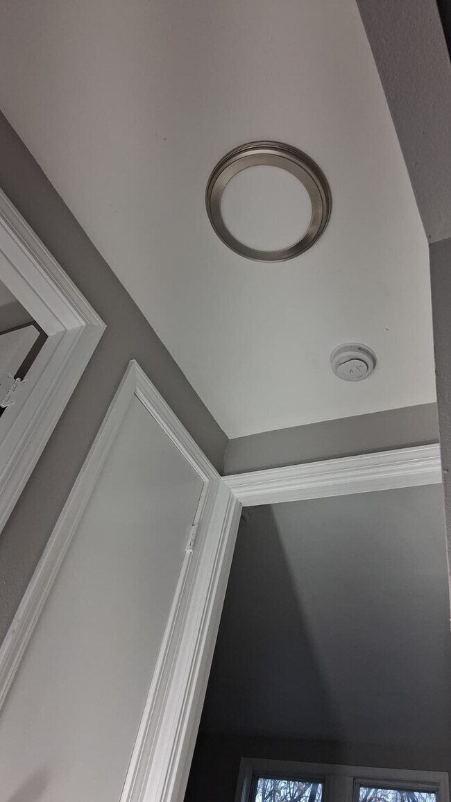 Building Photo - 13540 Superior Ave