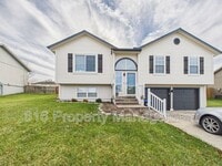 Building Photo - 1305 Aspen Dr