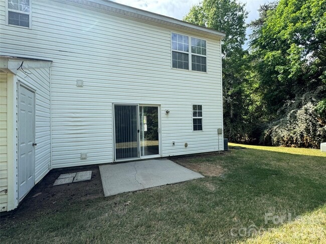 Building Photo - 3251 Blythe Ridge Ct