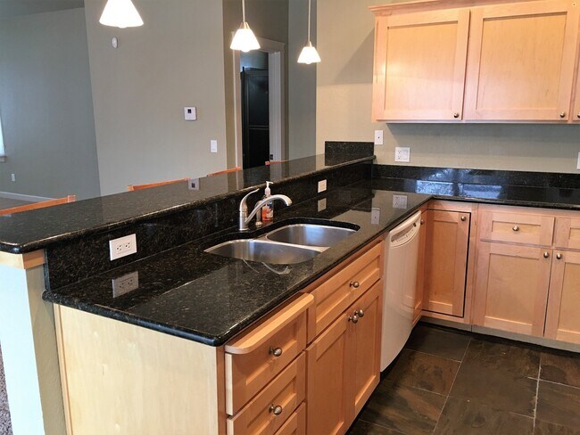 Building Photo - MILL RIVER CONDO (APP#3)