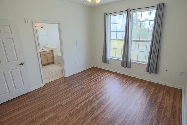 Building Photo - 1603 Preswick