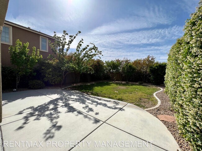 Building Photo - 4 br, 3.5 bath House - 669 COFFEE CHERRIES CT