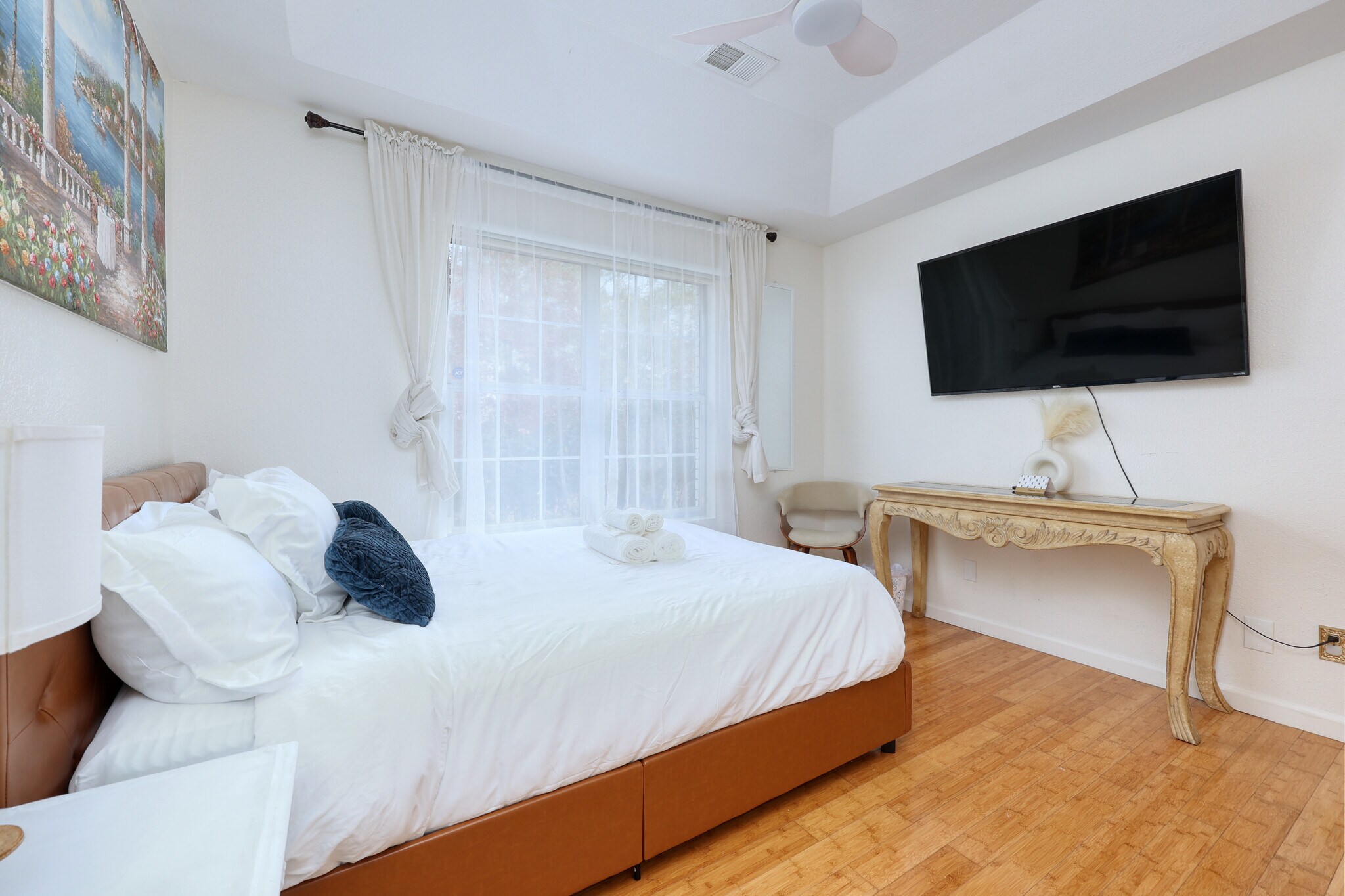 Building Photo - 1335 Maplebrook Dr