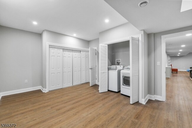 Building Photo - 12 Remy Ct