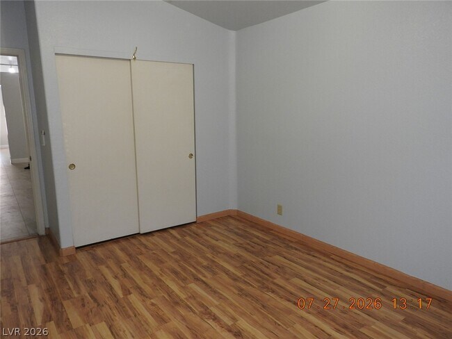 Building Photo - 4533 Chestnut Blaze