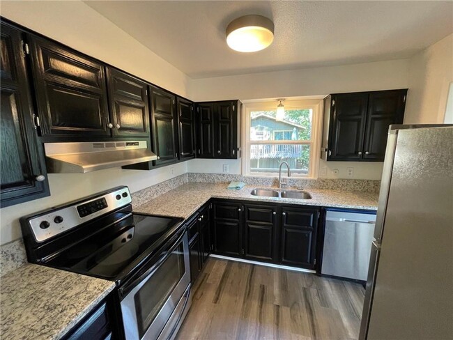 Building Photo - 46 Dogwood Dr