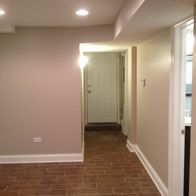 View of back entrance - 919 W Newport Ave