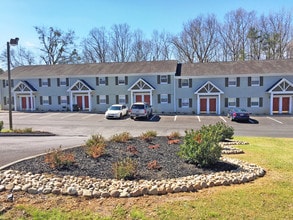 Building Photo - Pembrooke Pointe Townhomes