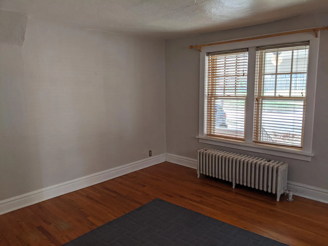 Building Photo - 1140 Moorlands Dr