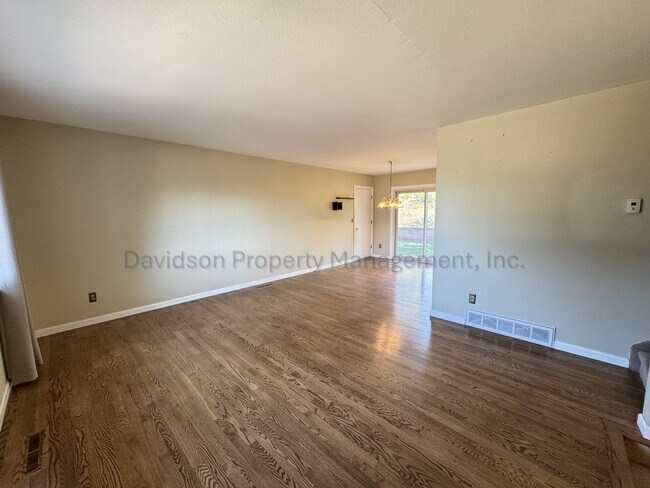 Building Photo - Cozy 3 Bedroom House in Southeast Colorado Springs