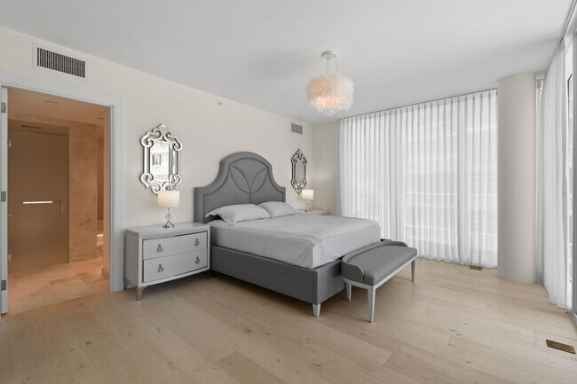 Building Photo - 3550 S Ocean Blvd