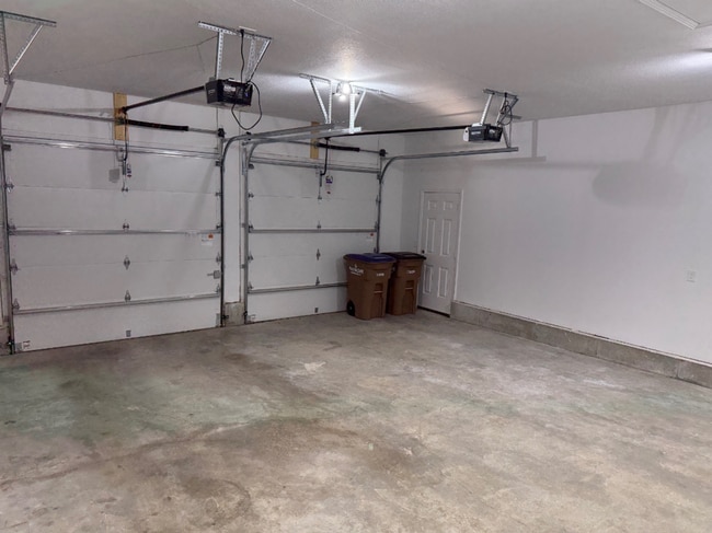 Building Photo - COMING SOON: 5 BED, 3 BATH ONE OF A KIND CUSTOM HOME