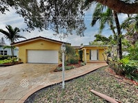 Building Photo - 7512 NW 40th Pl