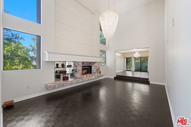 Building Photo - 15656 Crownridge Pl