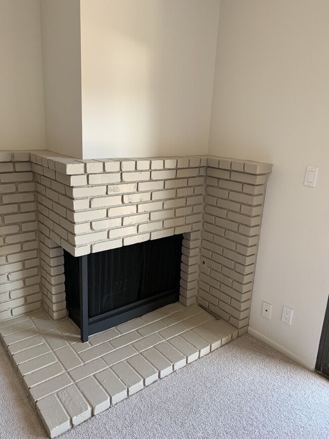 Gas Fireplace - 8180 Manitoba St