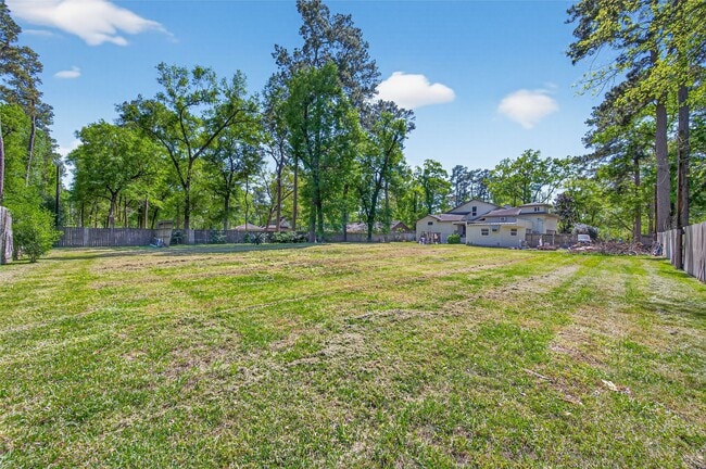 Building Photo - 16914 Creeksouth Rd