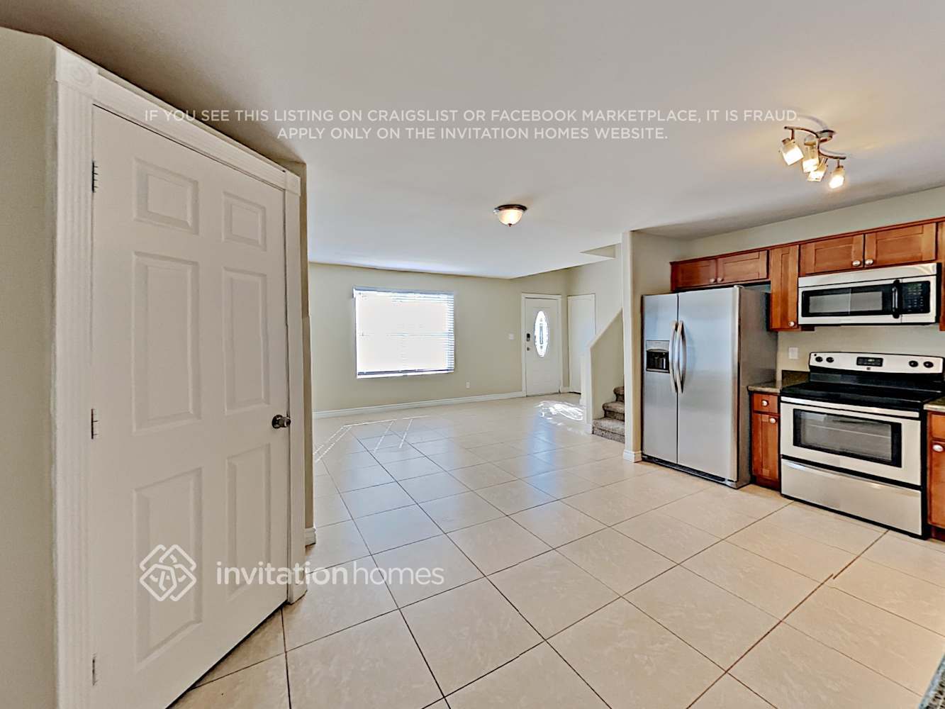 Building Photo - 3808 W Columbine Dr