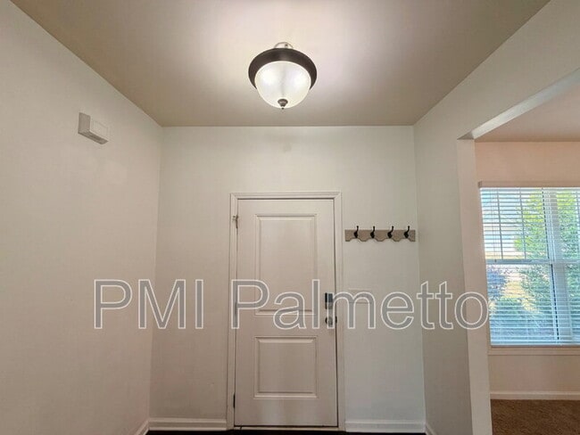 Building Photo - 141 Hay Meadow Ln