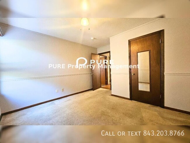 Building Photo - 50% Off One Months Rent!!!! Charming 3-bed...