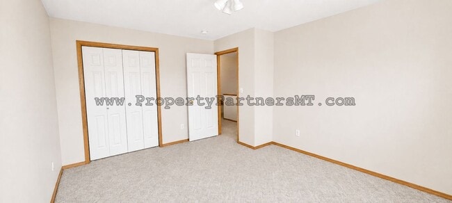 Building Photo - 513 N 19th Ave