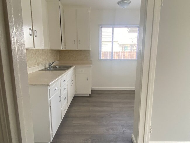 Building Photo - 2245 Granada Ave