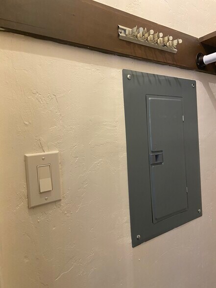 Modernized electrical panel - 795 N 2nd St