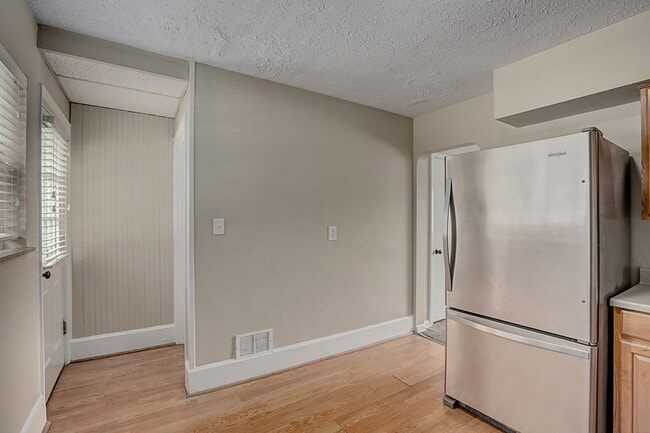 Building Photo - 135 Commonwealth Ave