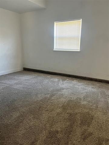 Building Photo - 15140 Oakwood Ln