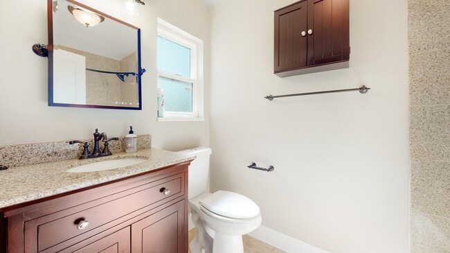 Building Photo - Charming Cottage Home In Central Redwood City - 3D Tour