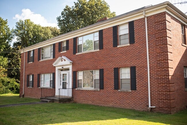Interior Photo - Hillcrest Apartments