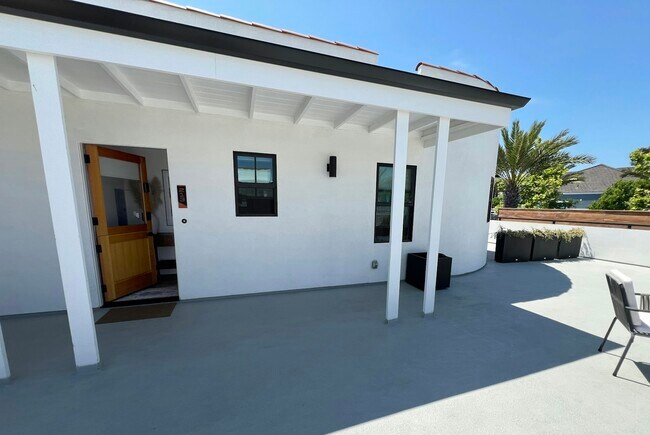 Building Photo - 24452 Del Prado Ave