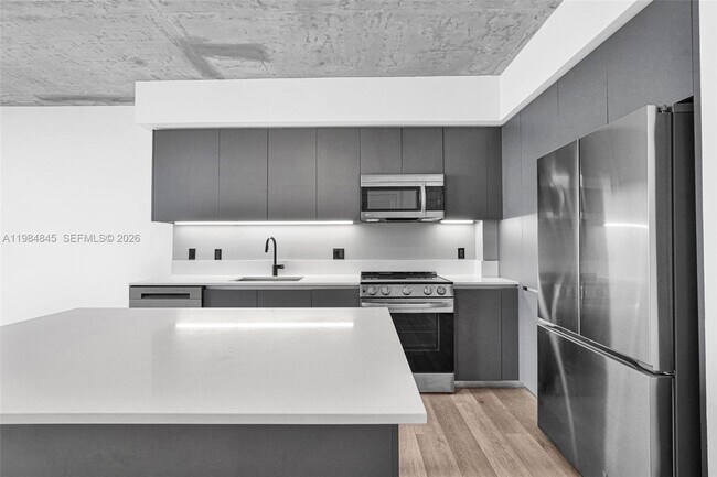 Building Photo - 307 SW 5th St