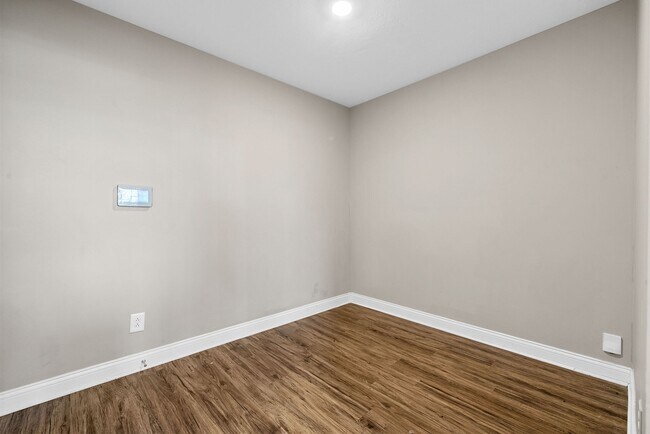 Building Photo - 1398 Citadel Dr