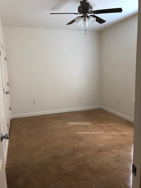 Building Photo - 9455 Aqua Dr