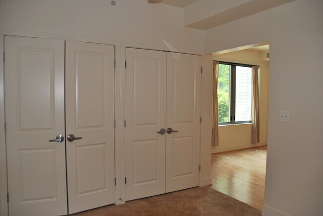 Building Photo - 4101 Albemarle St NW