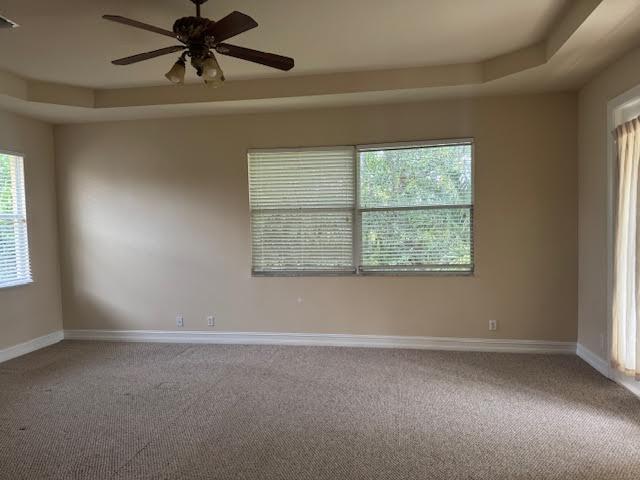 Building Photo - 664 Edgebrook Ln