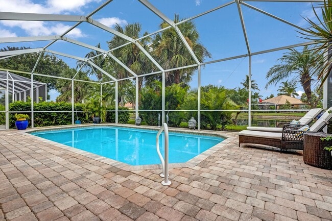 Building Photo - ** REFLECTION LAKES ** 4 BED / 2 BATH - POOL HOME - UNFURNISHED - ANNUAL RENTAL