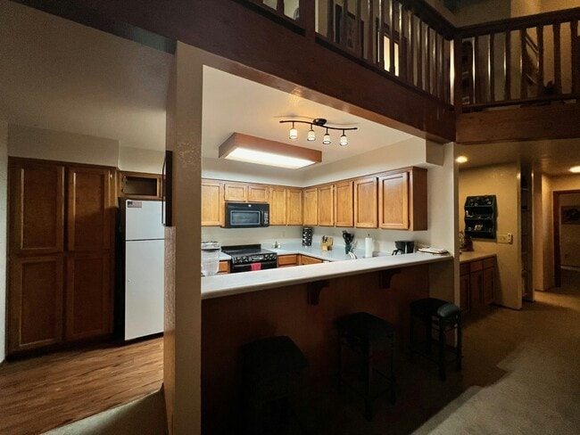 Building Photo - 2702 Juniper Cir