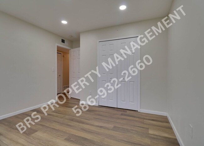 Building Photo - Modern 3-Bed Rental in Prime Warren Locati...