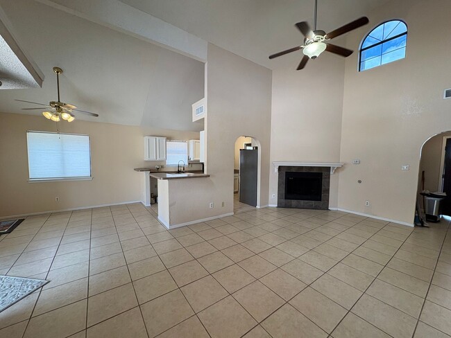 Building Photo - WEST SIDE HOME FOR RENT