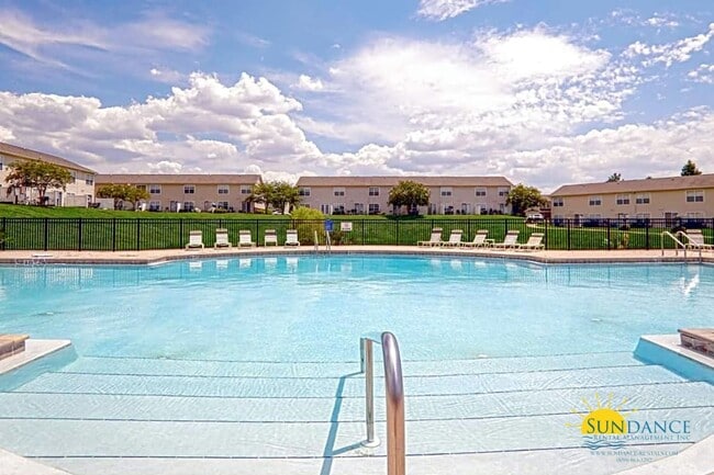 Primary Photo - Charming 3 Bedroom Eagles Landing Townhous...