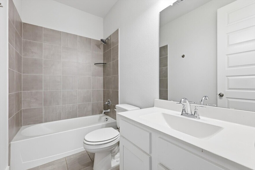 Building Photo - 1861 Arbor Dr