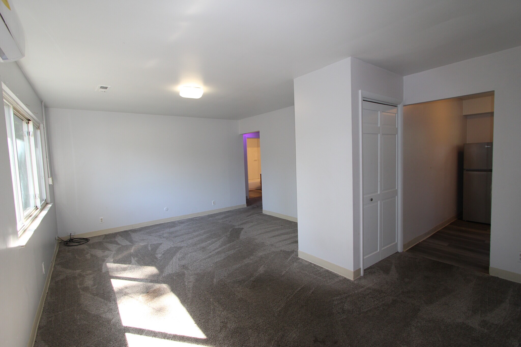 Building Photo - 851 Wellington Blvd